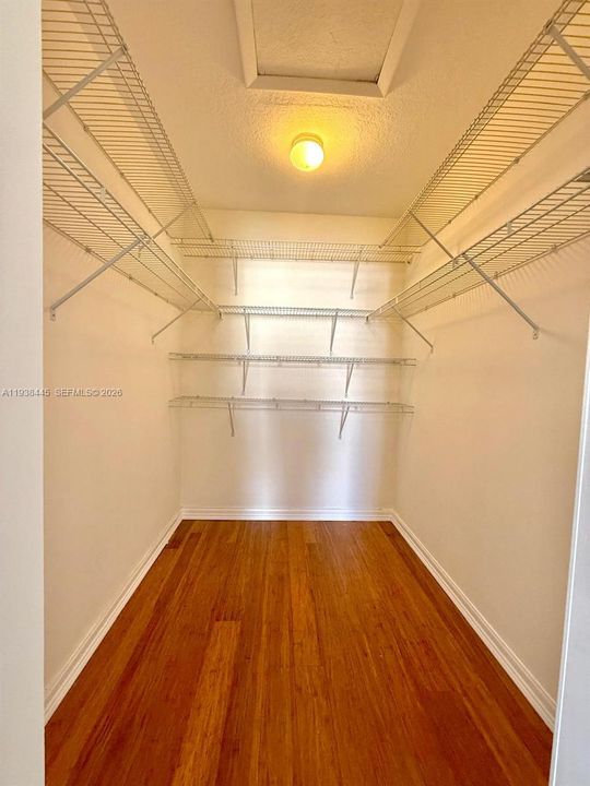 En Renta: $3,450 (3 camas, 2 baños, 1515 Pies cuadrados)