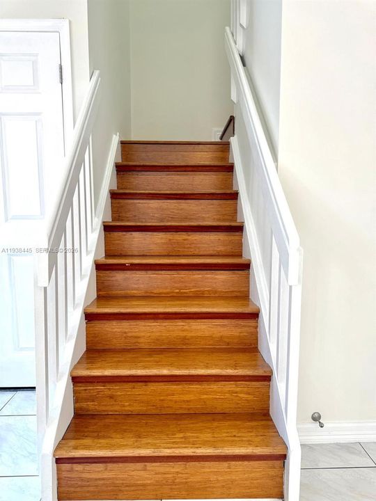 En Renta: $3,450 (3 camas, 2 baños, 1515 Pies cuadrados)