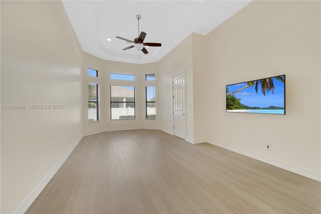 На продажу: $950,000 (3 спален, 3 ванн, 2002 Квадратных фут)