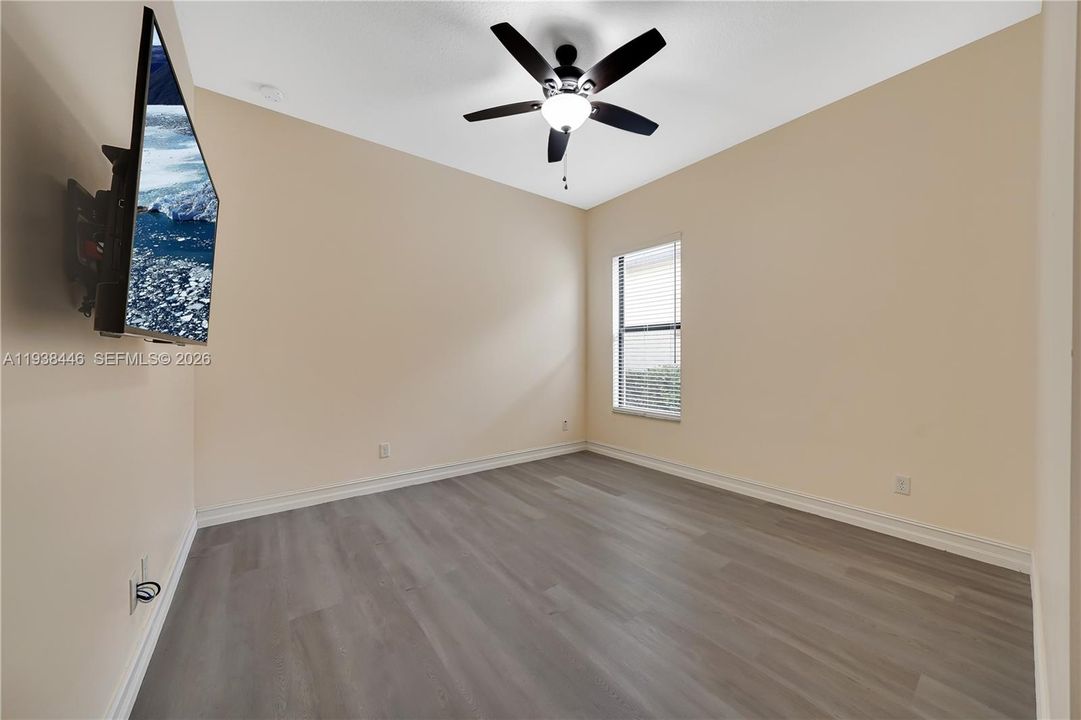 На продажу: $950,000 (3 спален, 3 ванн, 2002 Квадратных фут)