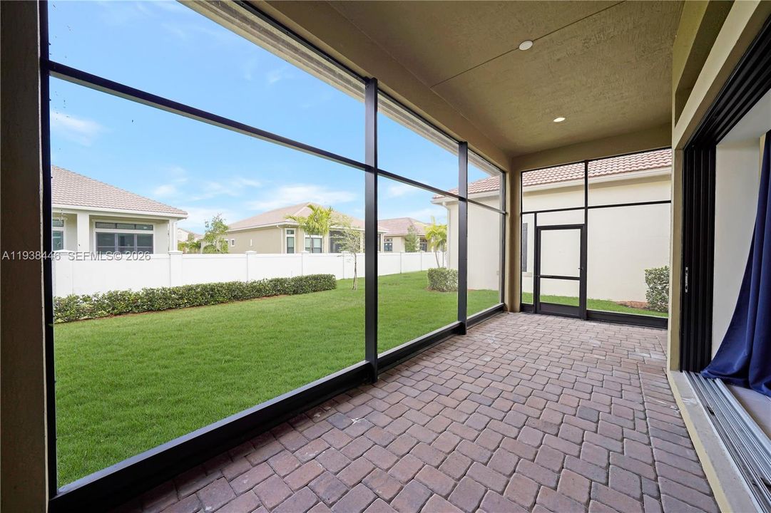 На продажу: $950,000 (3 спален, 3 ванн, 2002 Квадратных фут)