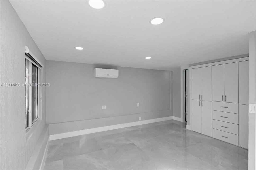 For Sale: $485,000 (3 beds, 2 baths, 1161 Square Feet)