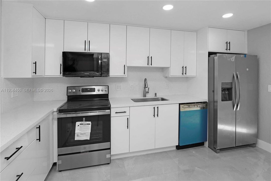 For Sale: $485,000 (3 beds, 2 baths, 1161 Square Feet)