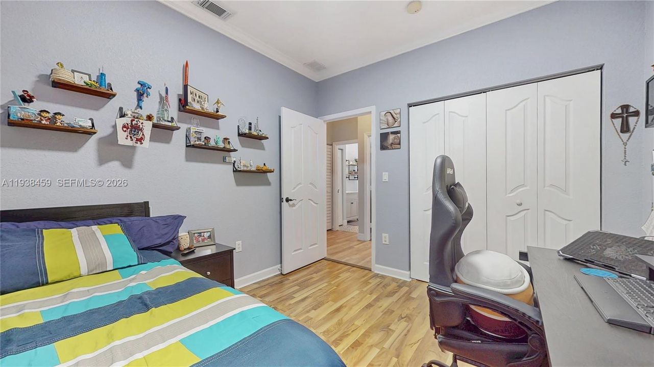 待售: $750,000 (3 贝兹, 2 浴室, 1681 平方英尺)