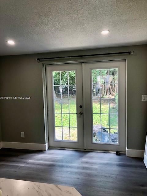 В аренду: $3,000 (2 спален, 2 ванн, 2024 Квадратных фут)