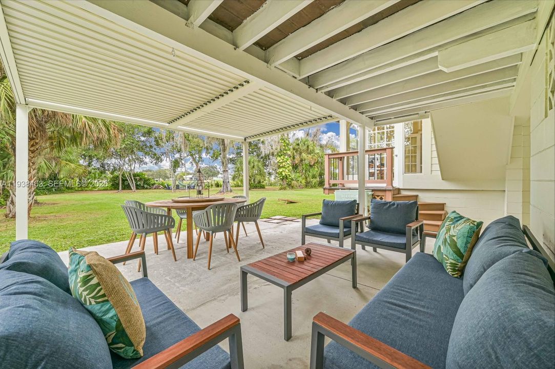 En Venta: $1,085,000 (2 camas, 2 baños, 1632 Pies cuadrados)