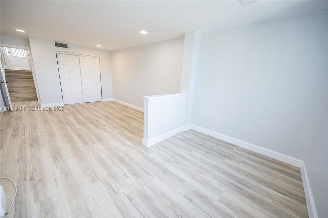 For Rent: $2,400 (2 beds, 2 baths, 1175 Square Feet)