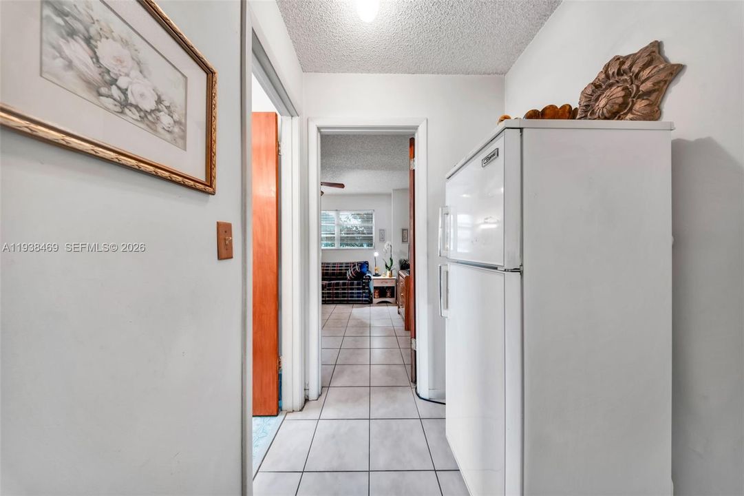 For Sale: $749,000 (4 beds, 3 baths, 2424 Square Feet)