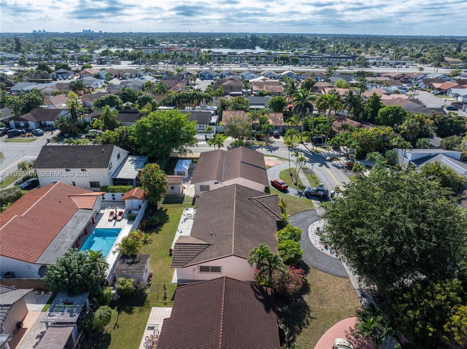 For Sale: $749,000 (4 beds, 3 baths, 2424 Square Feet)