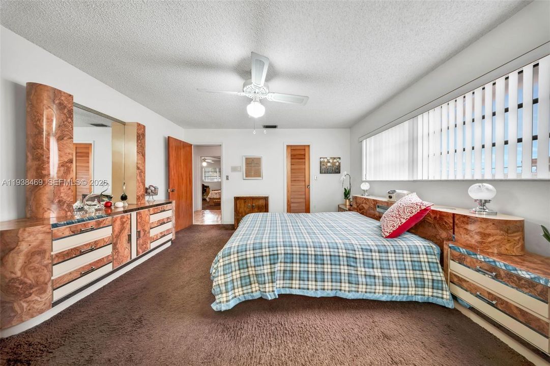 For Sale: $749,000 (4 beds, 3 baths, 2424 Square Feet)