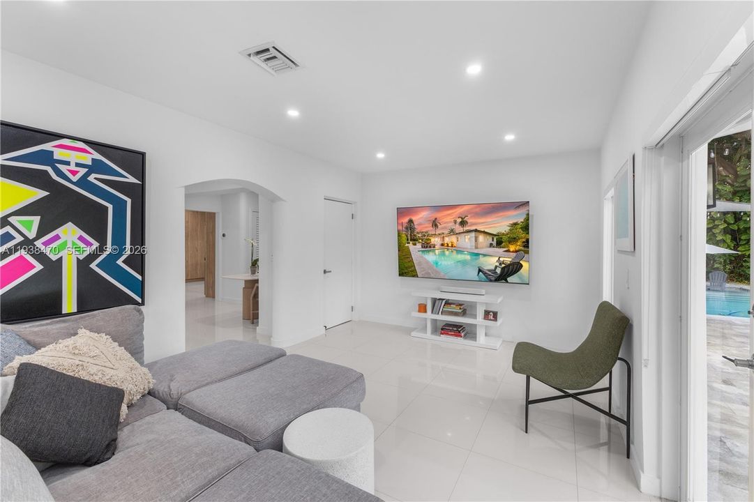 For Sale: $1,498,997 (3 beds, 2 baths, 1868 Square Feet)