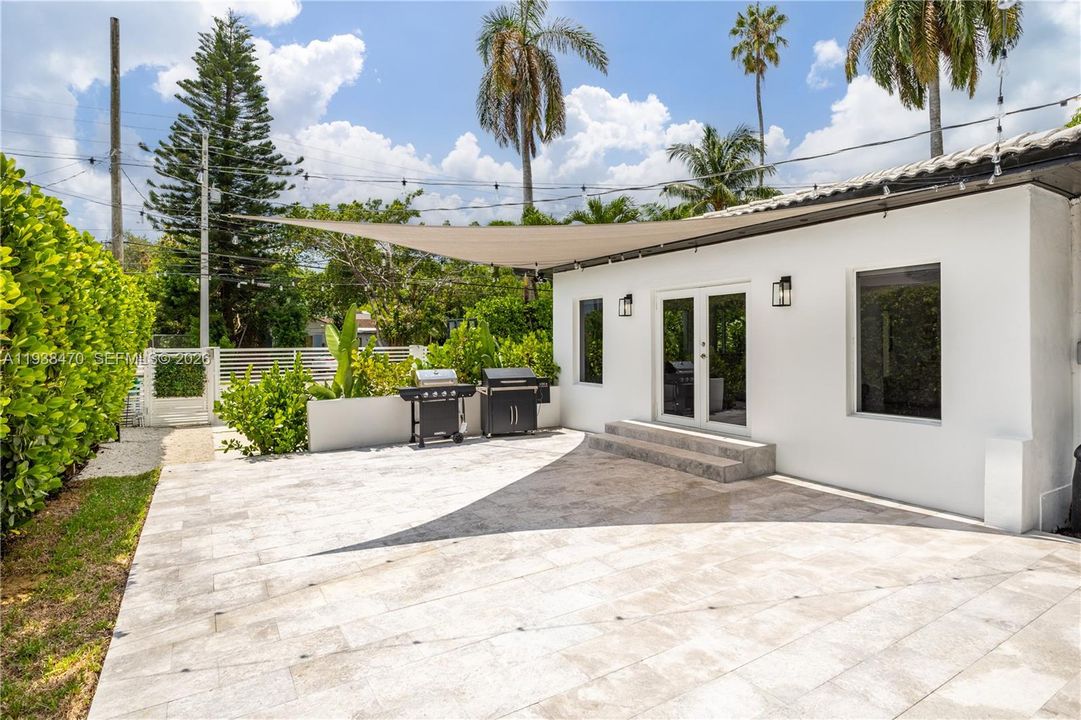 For Sale: $1,498,997 (3 beds, 2 baths, 1868 Square Feet)