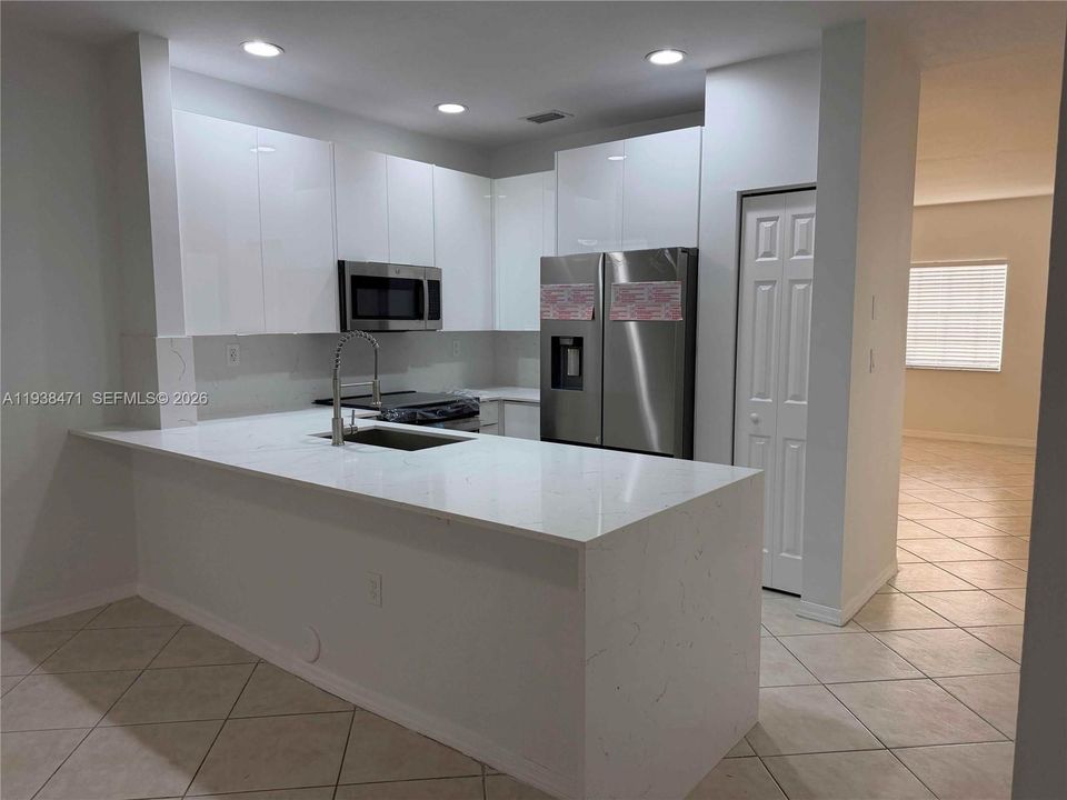 En Renta: $3,400 (3 camas, 2 baños, 1420 Pies cuadrados)