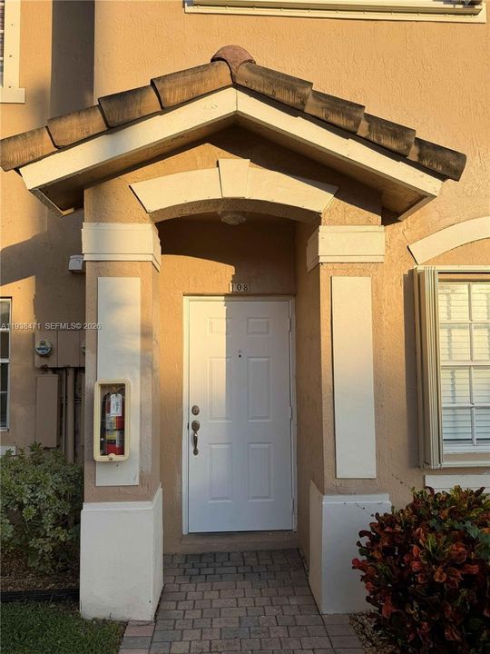 En Renta: $3,400 (3 camas, 2 baños, 1420 Pies cuadrados)