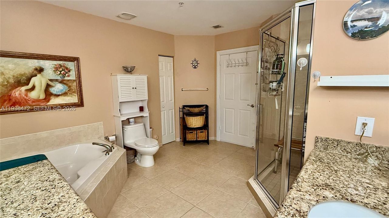 待售: $430,000 (2 贝兹, 2 浴室, 1290 平方英尺)