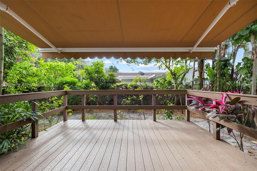 На продажу: $775,000 (4 спален, 2 ванн, 1640 Квадратных фут)