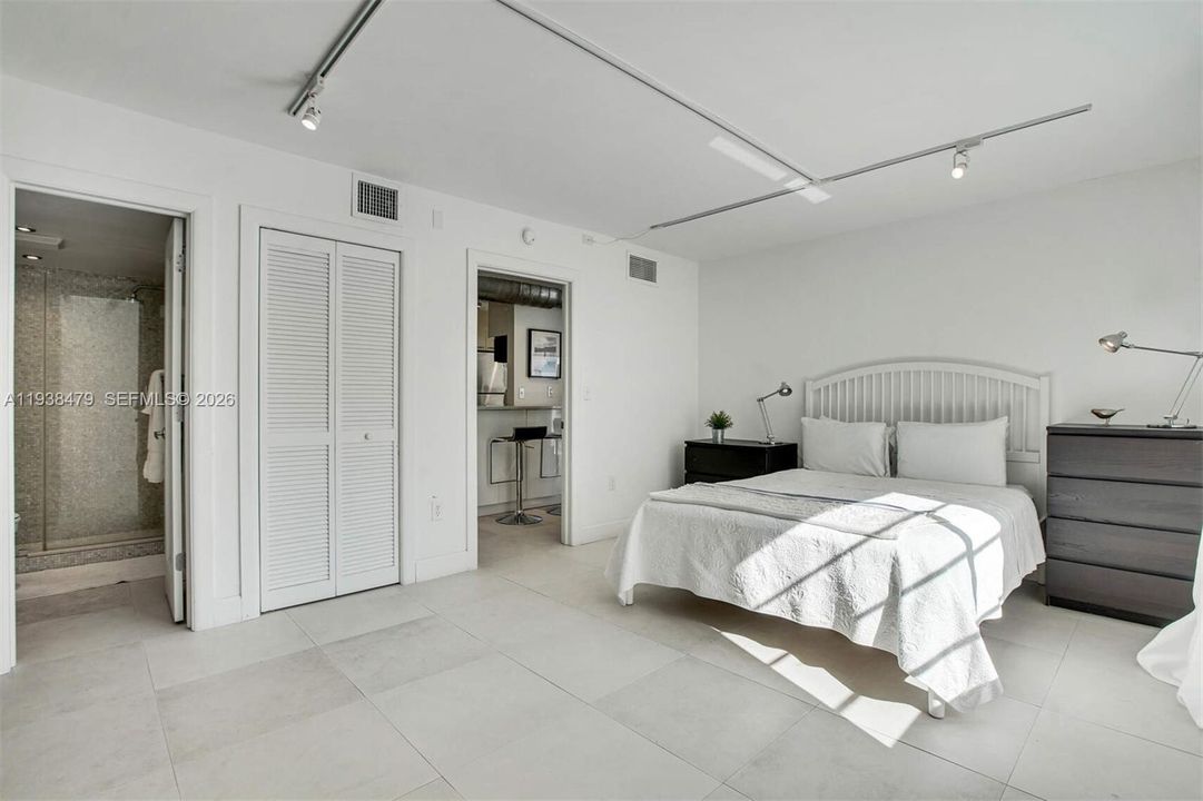 En Venta: $500,000 (1 camas, 2 baños, 747 Pies cuadrados)