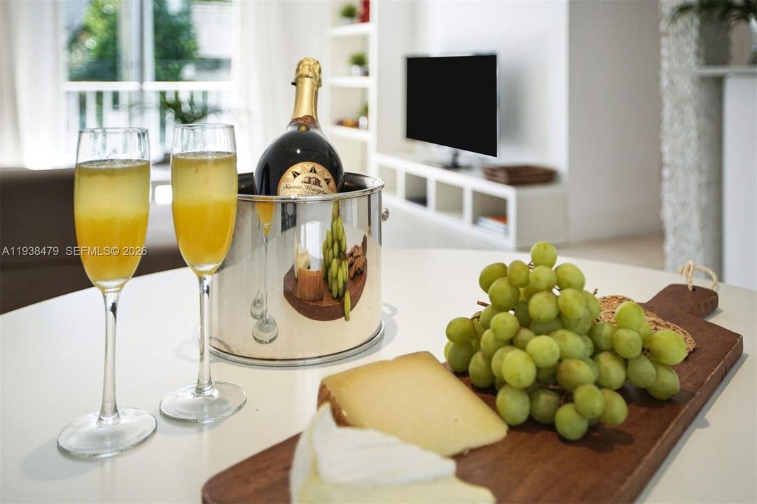 En Venta: $500,000 (1 camas, 2 baños, 747 Pies cuadrados)