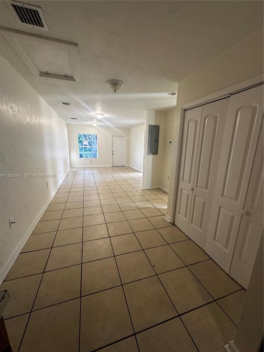 For Rent: $2,550 (3 beds, 2 baths, 2394 Square Feet)
