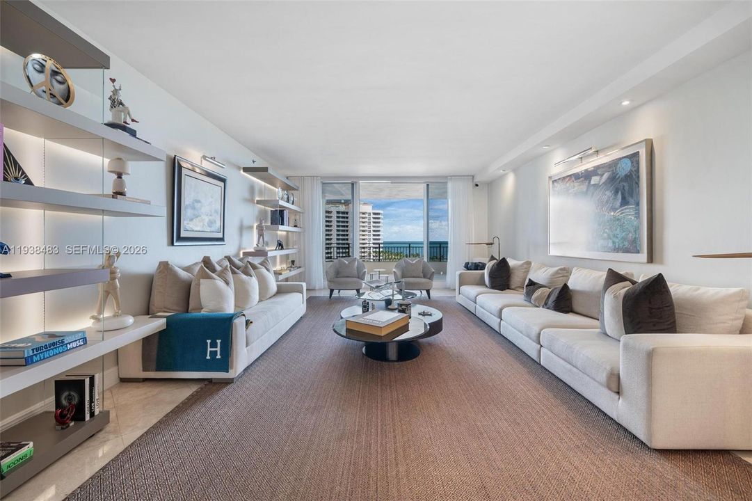 出租: $22,000 (3 贝兹, 4 浴室, 3011 平方英尺)