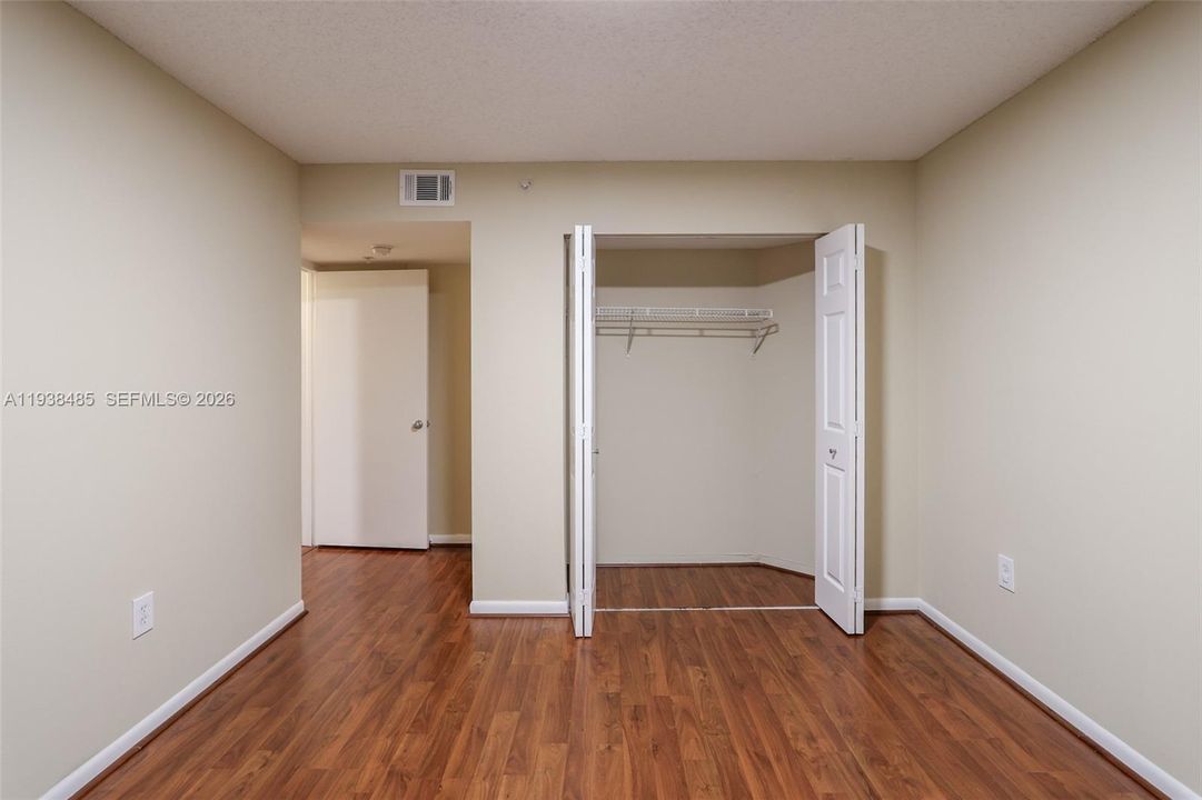 For Rent: $3,100 (3 beds, 2 baths, 1447 Square Feet)