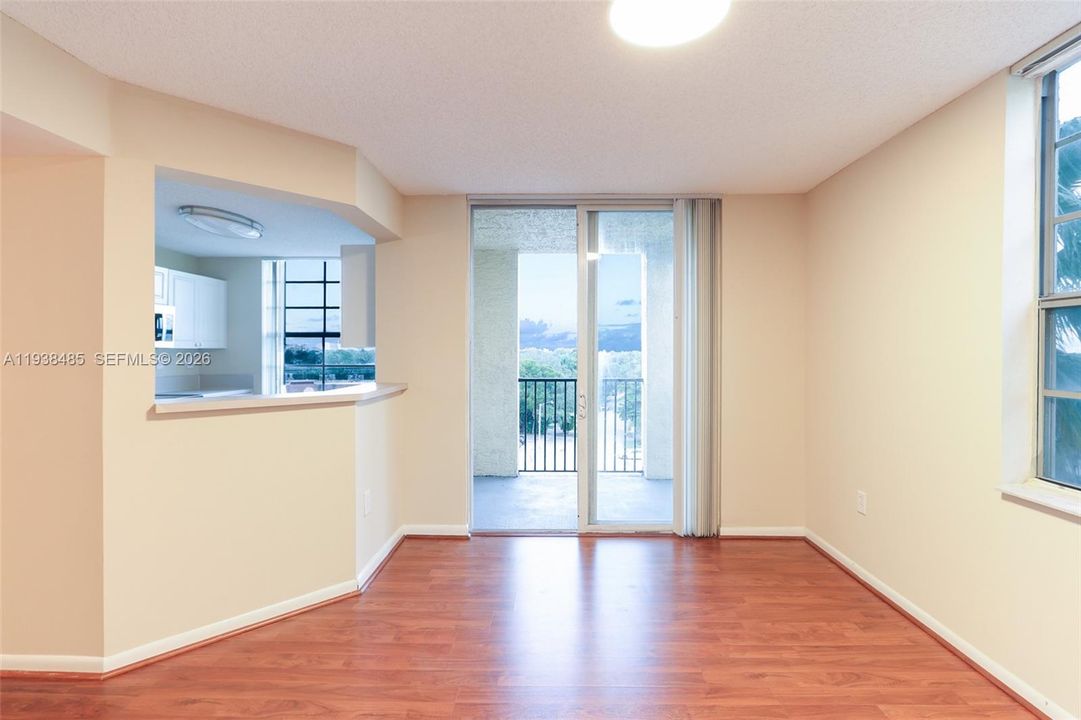 For Rent: $3,100 (3 beds, 2 baths, 1447 Square Feet)