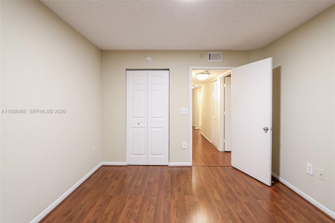 For Rent: $3,100 (3 beds, 2 baths, 1447 Square Feet)
