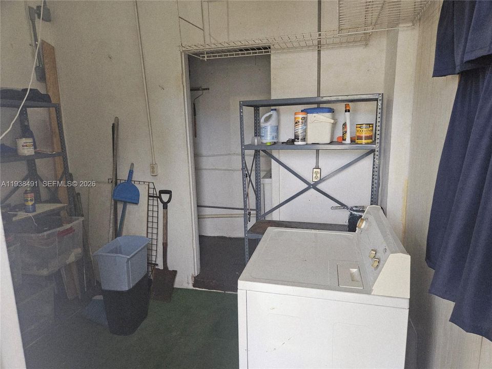 For Sale: $629,000 (4 beds, 3 baths, 1613 Square Feet)