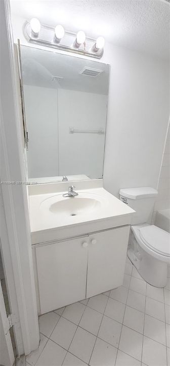 В аренду: $1,590 (2 спален, 2 ванн, 0 Квадратных фут)