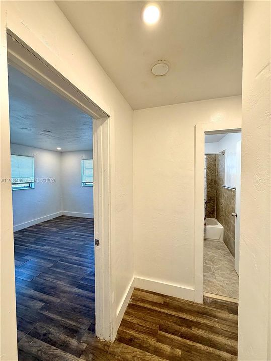 For Rent: $2,400 (2 beds, 2 baths, 1095 Square Feet)