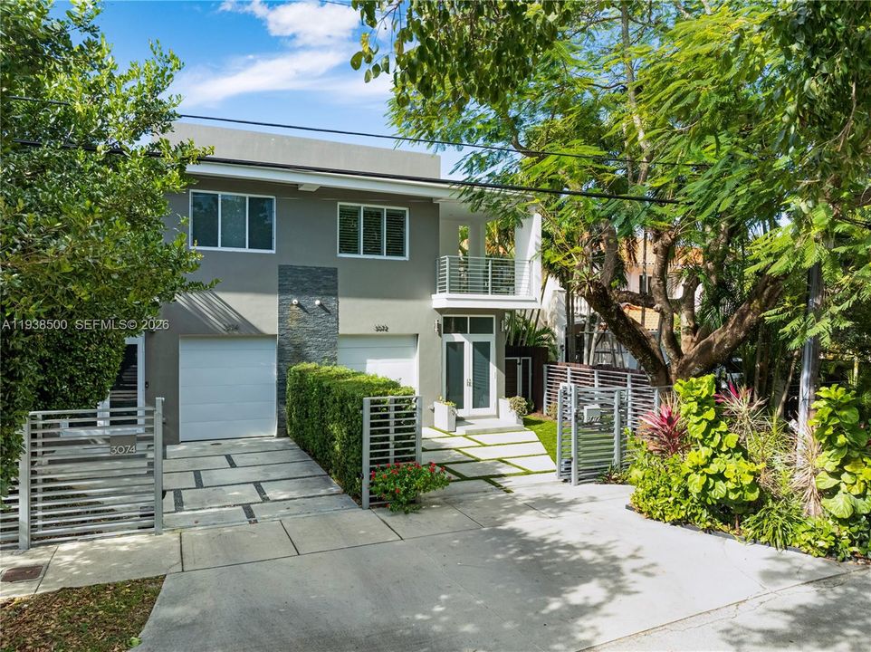 For Sale: $2,400,000 (4 beds, 3 baths, 2955 Square Feet)