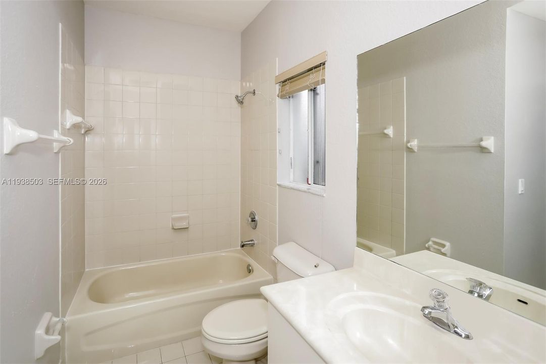 En Renta: $3,145 (4 camas, 3 baños, 2659 Pies cuadrados)