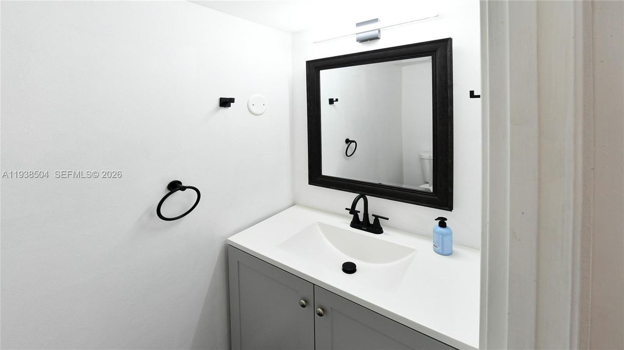 En Venta: $350,000 (1 camas, 1 baños, 850 Pies cuadrados)