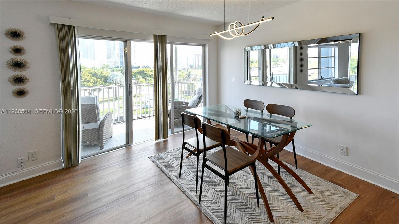 En Venta: $350,000 (1 camas, 1 baños, 850 Pies cuadrados)