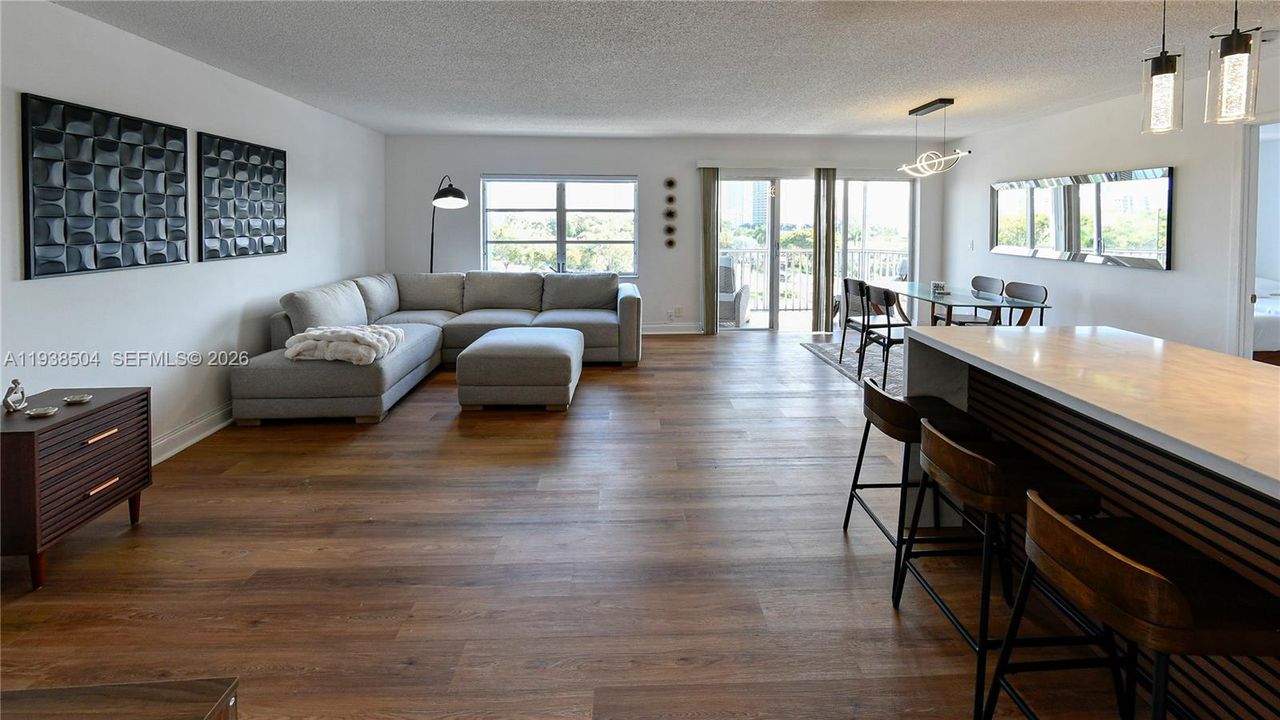 En Venta: $350,000 (1 camas, 1 baños, 850 Pies cuadrados)