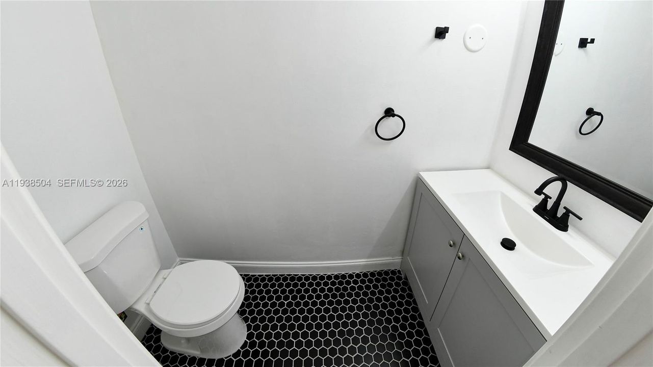 En Venta: $350,000 (1 camas, 1 baños, 850 Pies cuadrados)