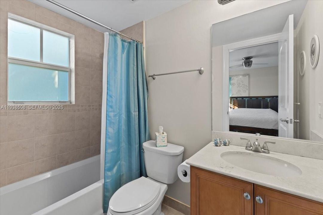 For Sale: $685,000 (3 beds, 3 baths, 1826 Square Feet)