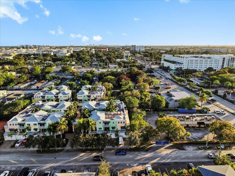 For Sale: $685,000 (3 beds, 3 baths, 1826 Square Feet)