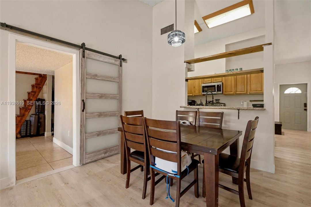 For Sale: $440,000 (3 beds, 2 baths, 1172 Square Feet)