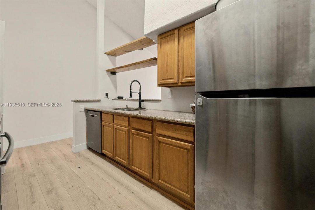 For Sale: $440,000 (3 beds, 2 baths, 1172 Square Feet)