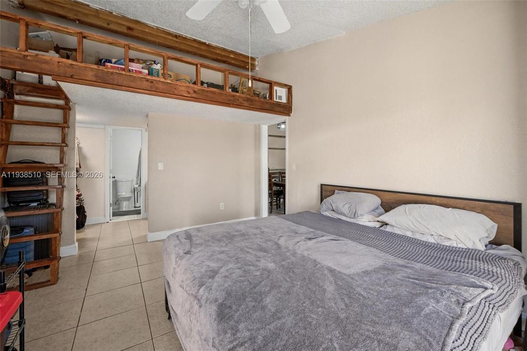 For Sale: $440,000 (3 beds, 2 baths, 1172 Square Feet)