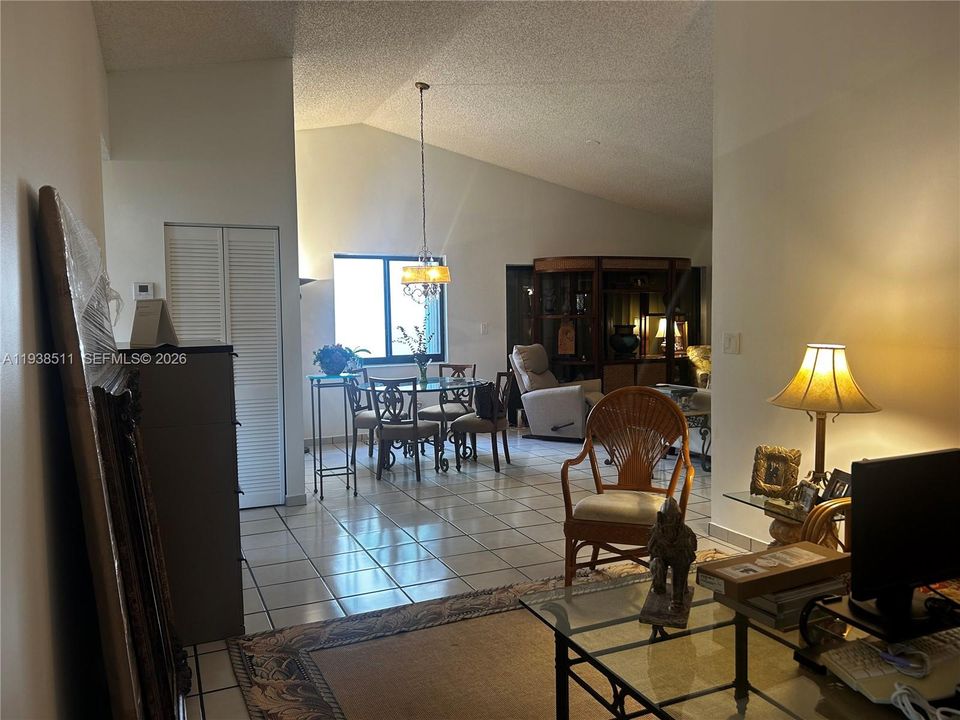 На продажу: $689,900 (3 спален, 2 ванн, 1507 Квадратных фут)