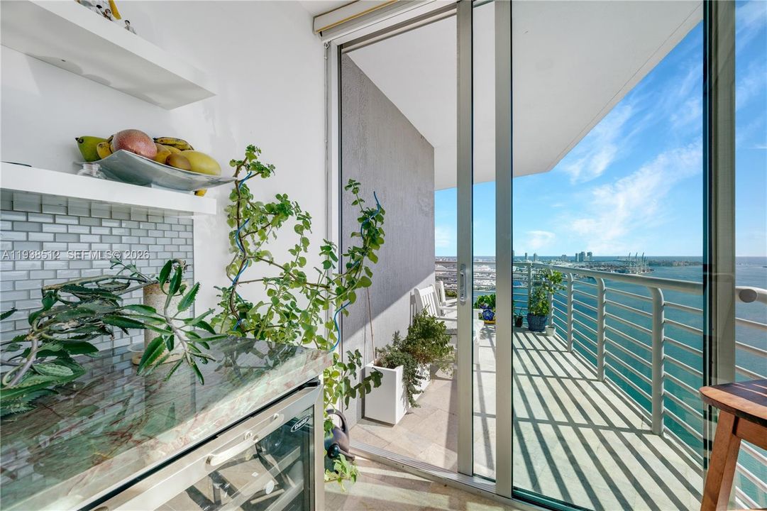 В аренду: $8,000 (3 спален, 2 ванн, 1792 Квадратных фут)