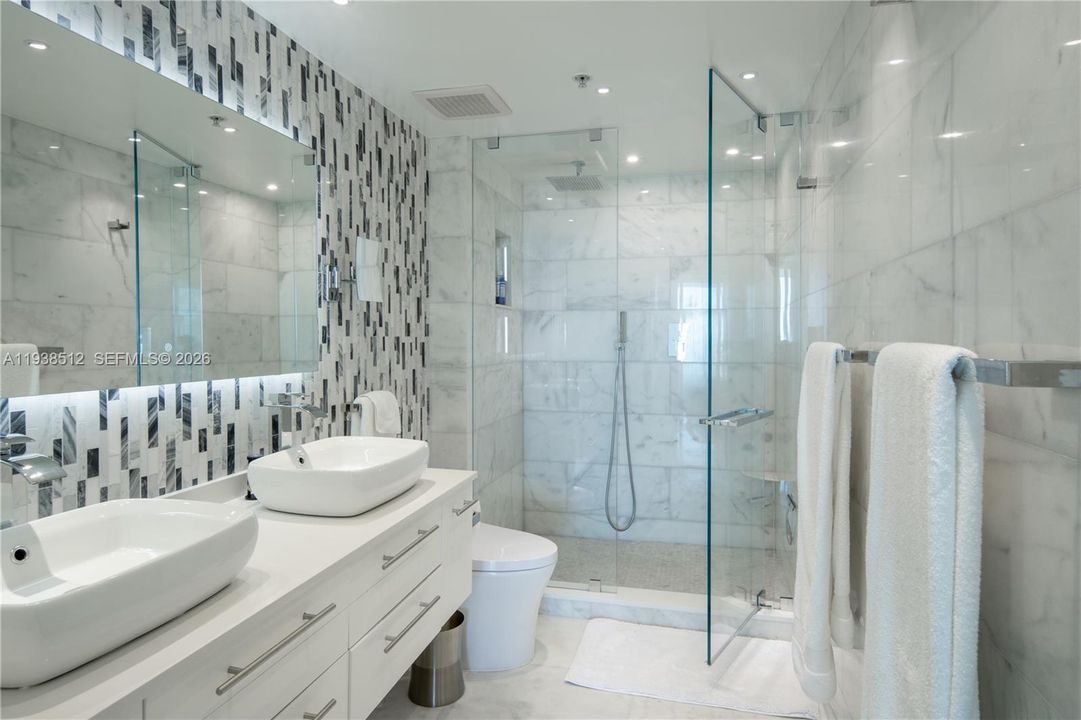 В аренду: $8,000 (3 спален, 2 ванн, 1792 Квадратных фут)