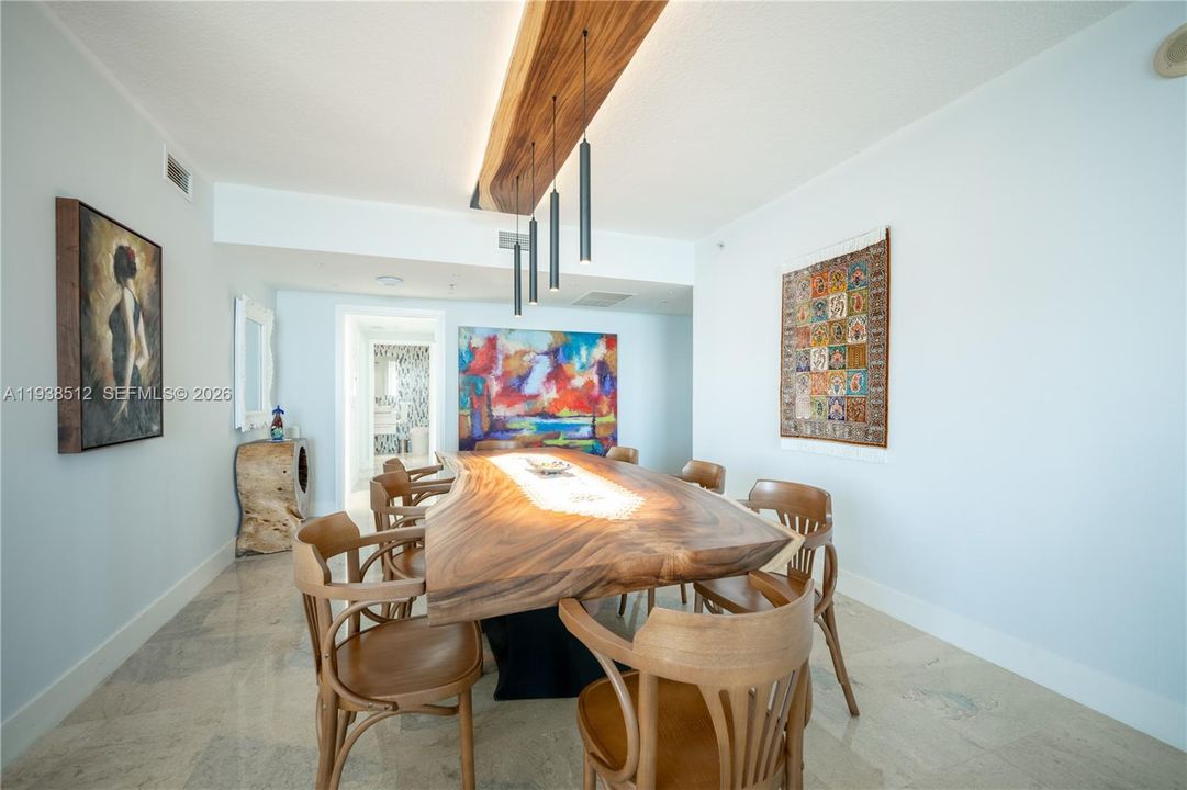 В аренду: $8,000 (3 спален, 2 ванн, 1792 Квадратных фут)