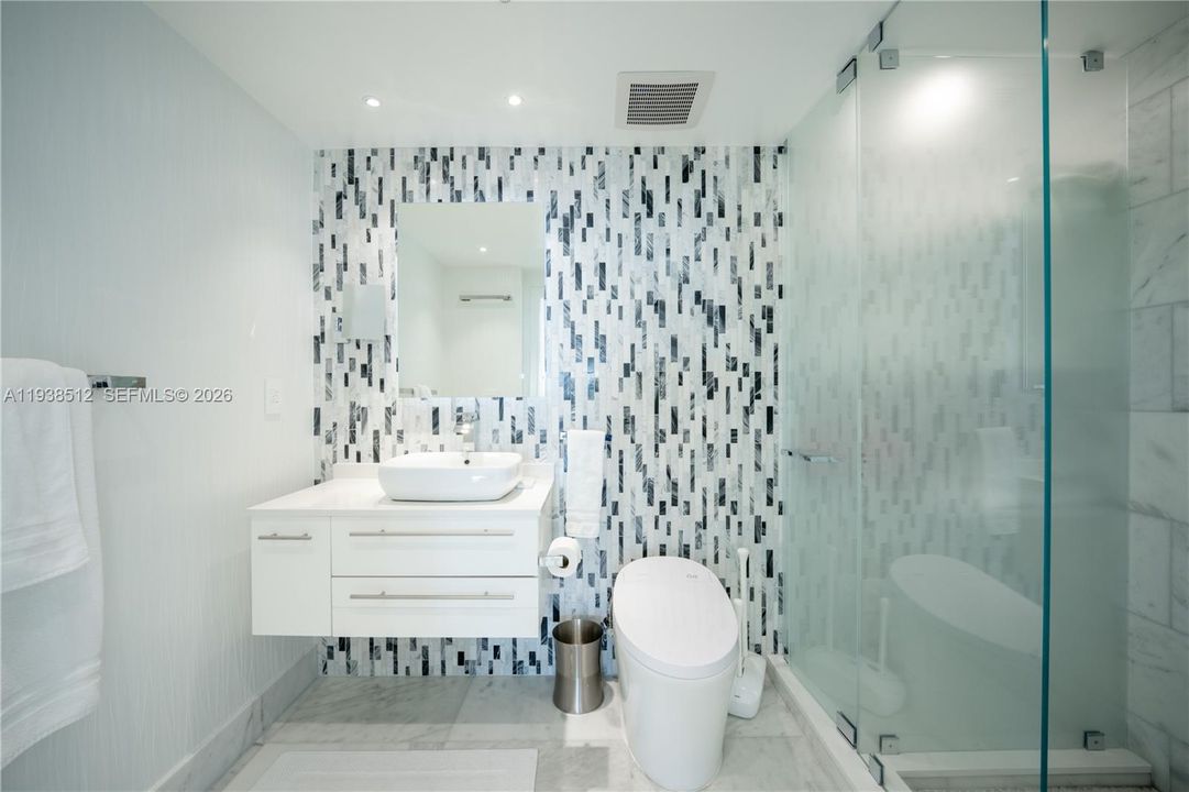 В аренду: $8,000 (3 спален, 2 ванн, 1792 Квадратных фут)