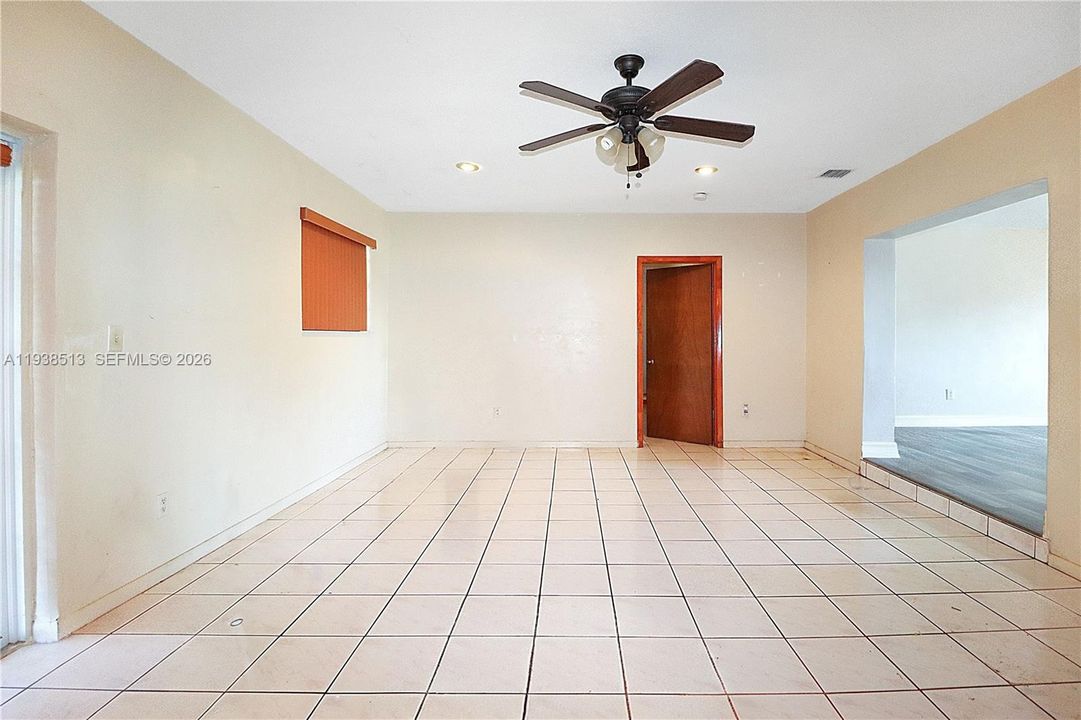 For Sale: $650,000 (3 beds, 2 baths, 1756 Square Feet)