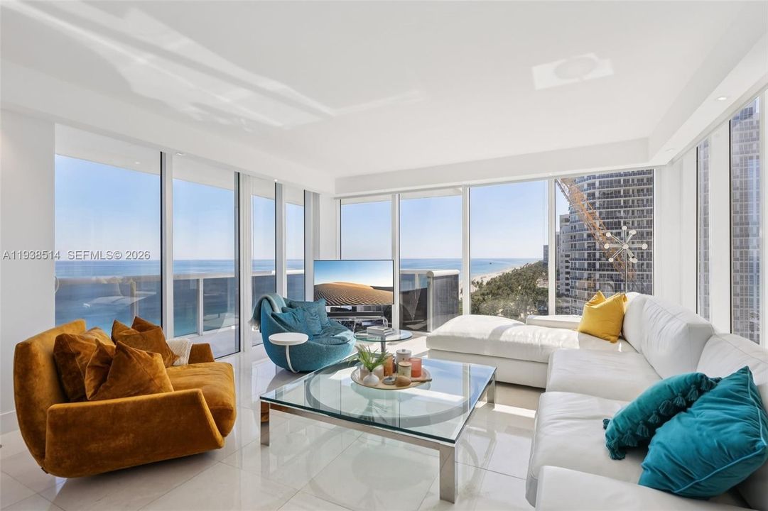 Activo con contrato: $2,550,000 (2 camas, 2 baños, 1407 Pies cuadrados)
