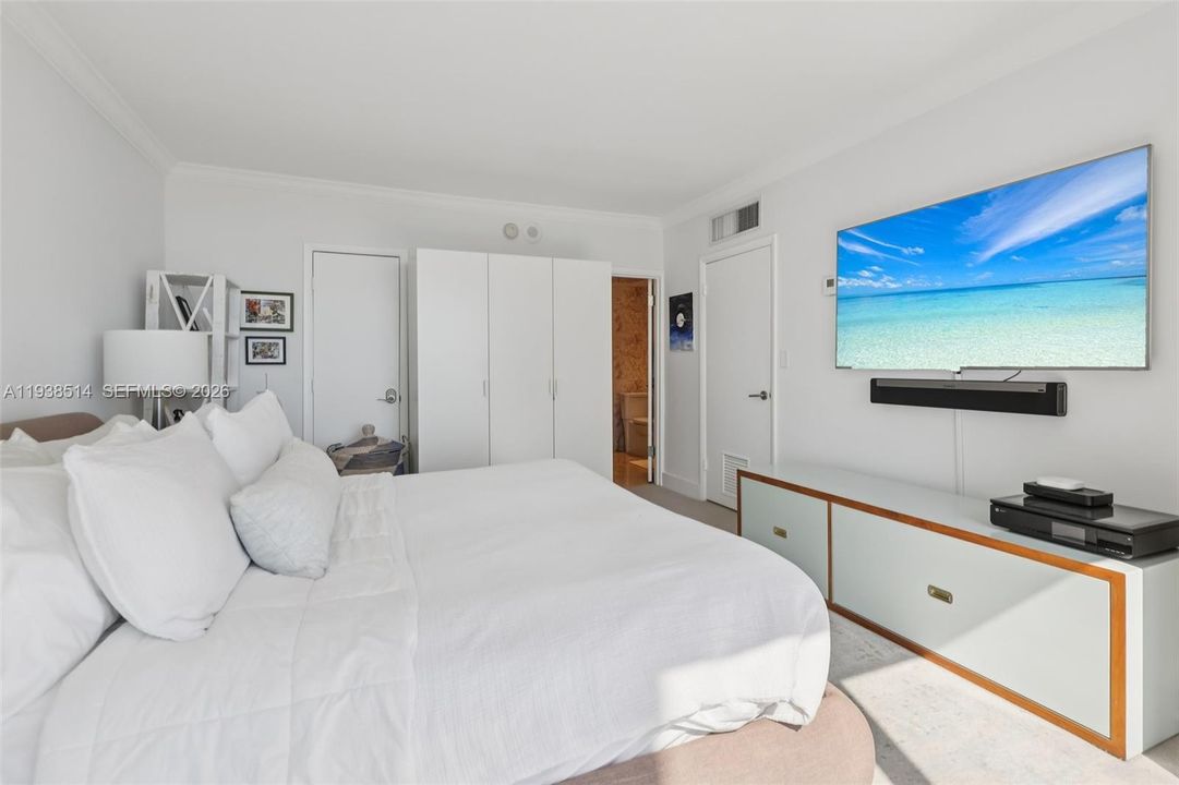 Activo con contrato: $2,550,000 (2 camas, 2 baños, 1407 Pies cuadrados)