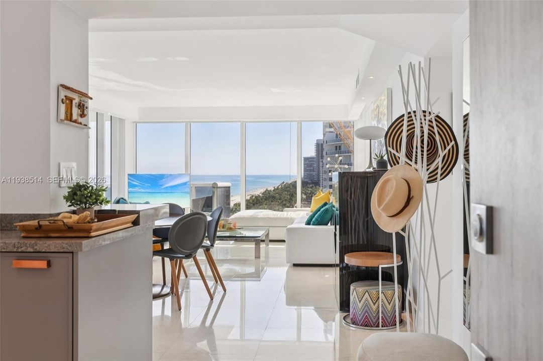 Activo con contrato: $2,550,000 (2 camas, 2 baños, 1407 Pies cuadrados)